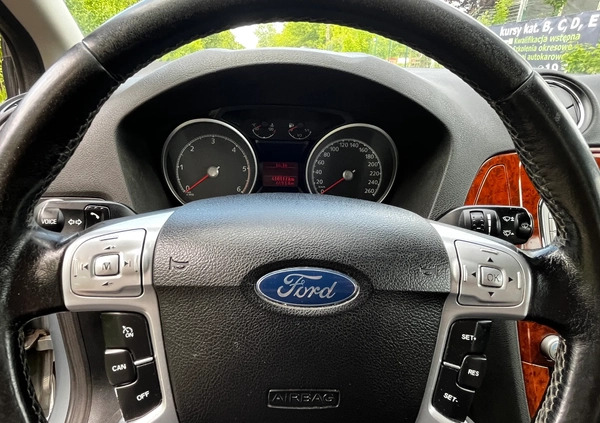 Ford Mondeo cena 9900 przebieg: 418000, rok produkcji 2007 z Poznań małe 301